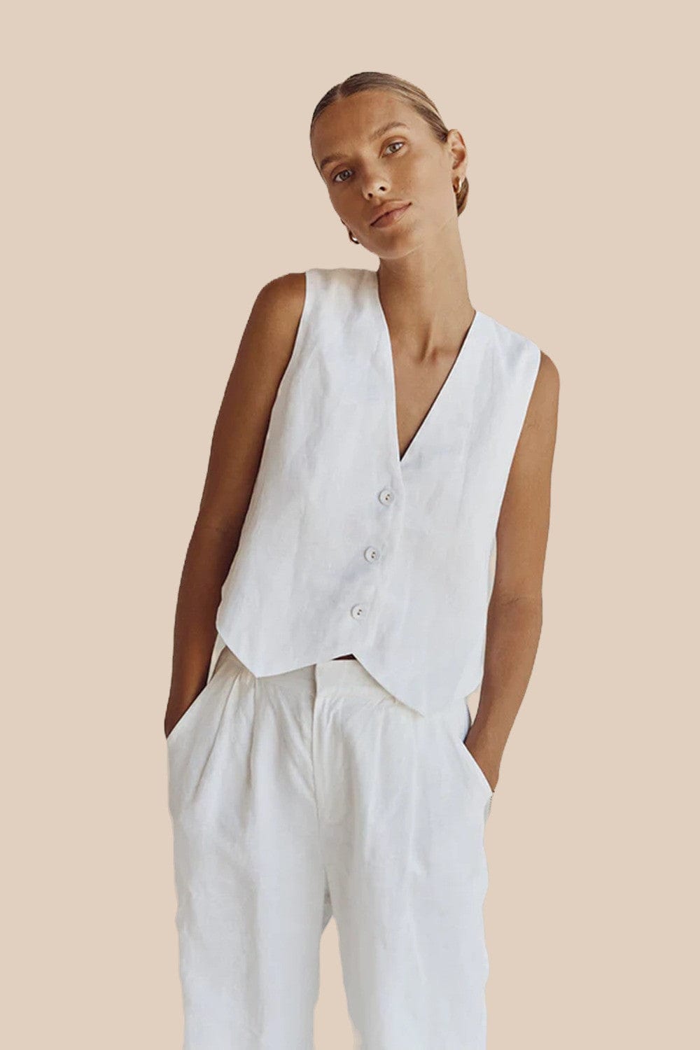 Sleevless linen set (White) 6_edited.jpg